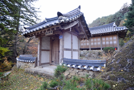 입구