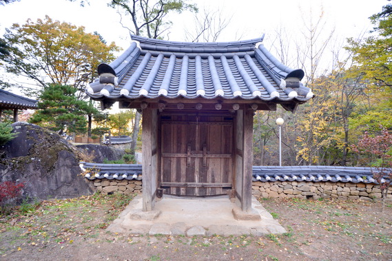 입구
