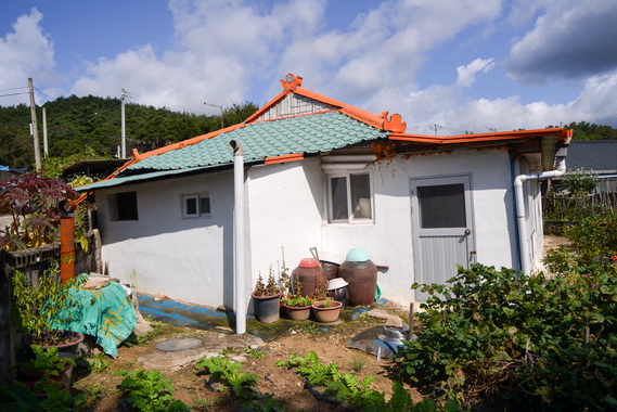 정묵재 식지당 측면