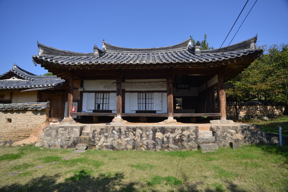 정면