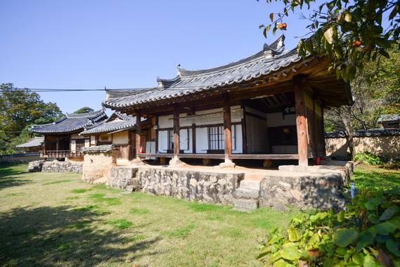 정면