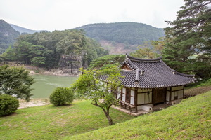 고산정 후면