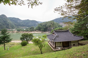 고산정 후면