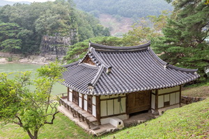 고산정 후면