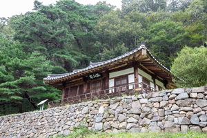 고산정 전경