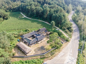 동계서원 측면 전경 풍경