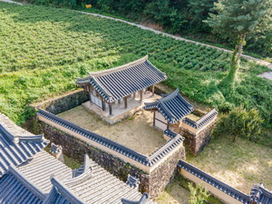 동계서원 측면 전경