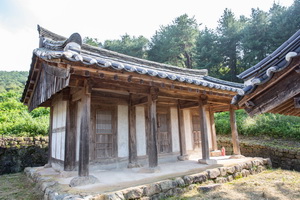 동계서원 측면 전경