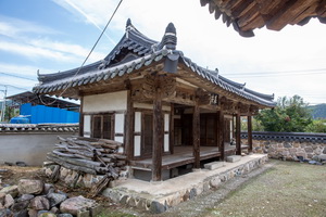 도남정사 동재 측면 전경