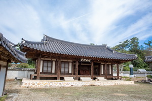 도남정사 측면 전경