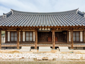 도남정사 전경 일부