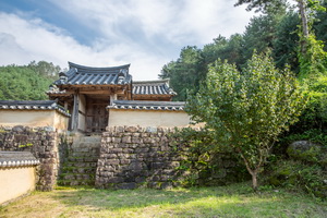 동계서원 정문 전경