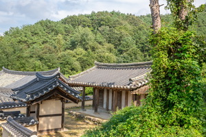 동계서원 측면 전경