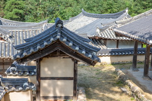 동계서원 정문 측면