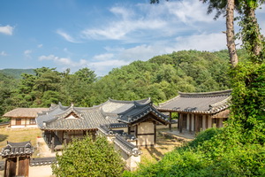 동계서원 측면 전경