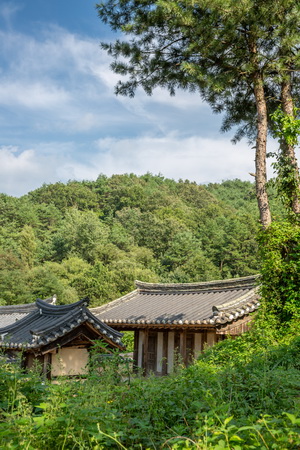 동계서원 측면 전경