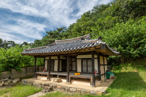 명교당 측면 전경