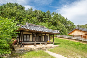 명교당 측면 전경