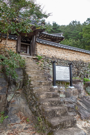 반계정 대문 측면 전경