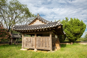 삼수정 측면