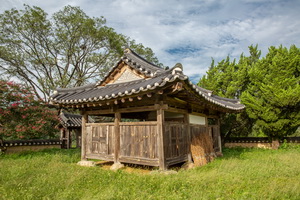 삼수정 측면 후경