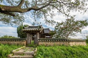삼수정 정문 전경