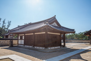 전사청 측면 전경