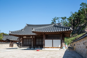 전사청 전경