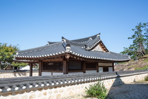 전사청 측면 전경