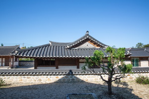 전사청 측면
