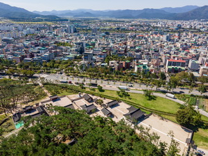뒤에서 본 표암재 전체 풍경