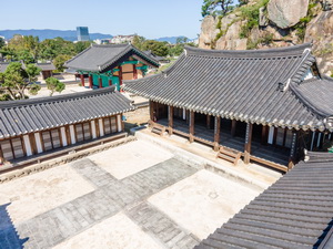 표암재 측면 전경
