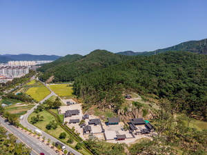 앞에서 본 표암재 전체 풍경