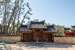 표암재에서 바라본 산앙문