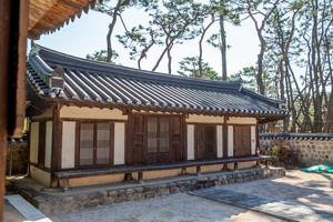 표암재 동재 측면 전경
