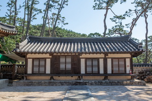 표암재 동재 전경