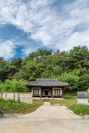 명교당 전경
