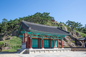 악강묘 측면 전경