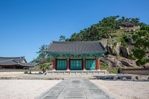 악강묘 전경