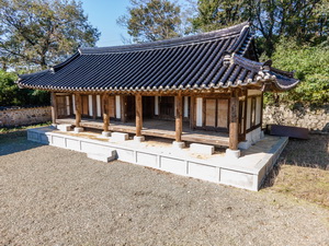 아동재사 측면 전경
