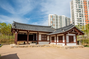박상진 의사 생가 옆 전각채 2 측면 전경