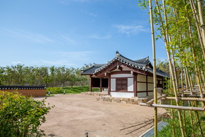 박상진 의사 생가 옆 전각채 2 측면 전경