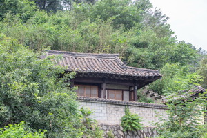 이가당 측면 전경