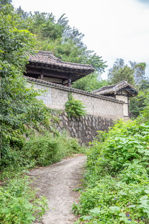 이가당 측면 전경