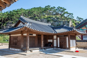 전사청 측면 전경