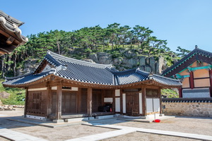 전사청 측면 전경