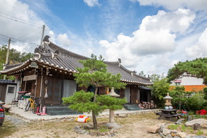 어은정 측면 전경