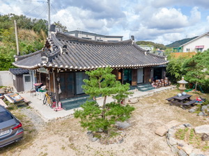 어은정 측면 전경