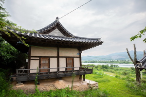 취담정 측면