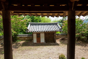 덕봉서원에서 바라본 정문